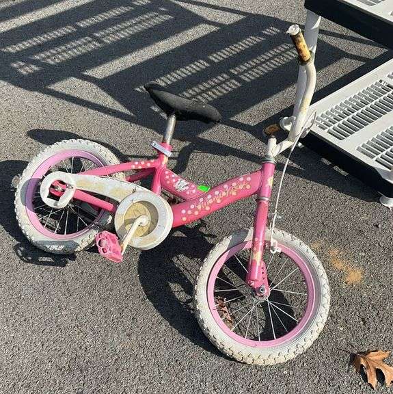 Minnie mouse kids bike, sells for parts or repairs