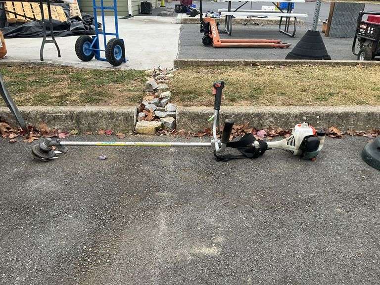 Stihl weedeater, FS 55, tested and working