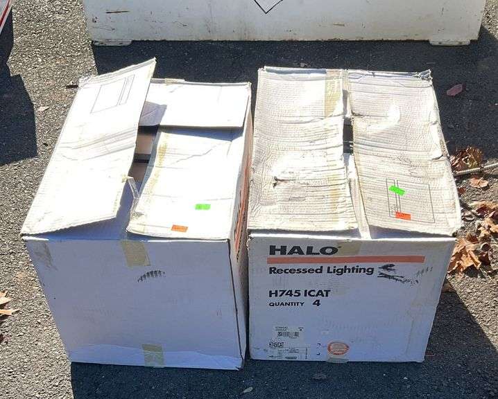Halo recessed lighting, non tested by Hash Auctions