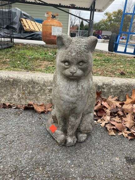 Concrete cat sculpture, 14”H