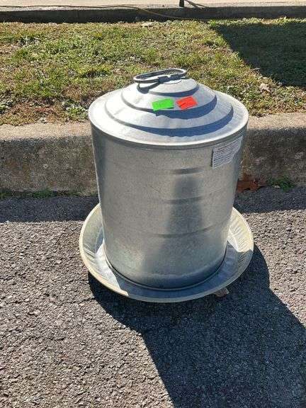 Galvanized poultry waterer, 5gal
