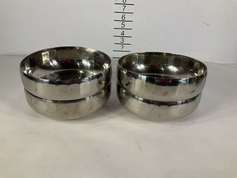 Four stainless steel VIP bowls - Hash Auctions