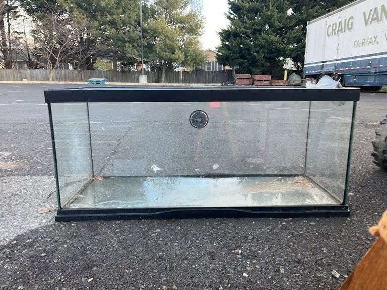 Glass aquarium, 30”L x 13”W, needs a new top screen