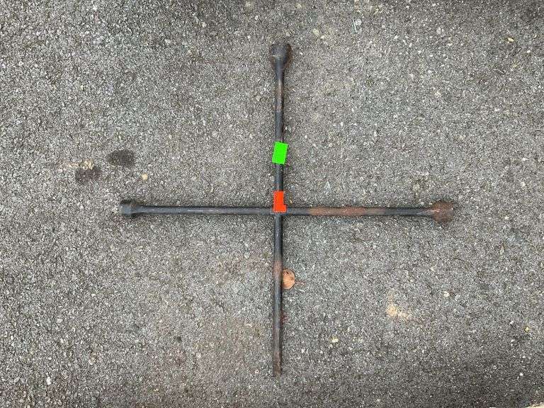 Lug Wrench