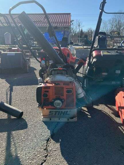 Stihl backpack leaf blower, BR420C magnum, item comes from locale sales/repair shop, sells as-is for parts of repairs