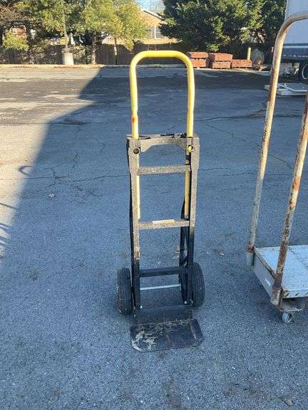 Harper hand truck/platform cart, tires need air and missing set of wheels