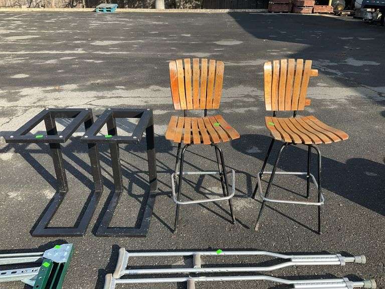 2-Slatted bar chairs, 2- metal side tables, missing glass and chairs need work