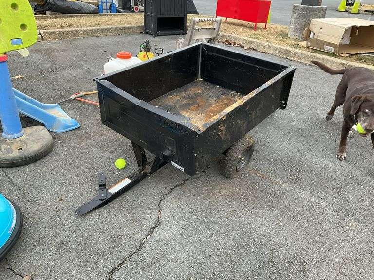 Lawn Tractor Dump Cart, tires need inflated,