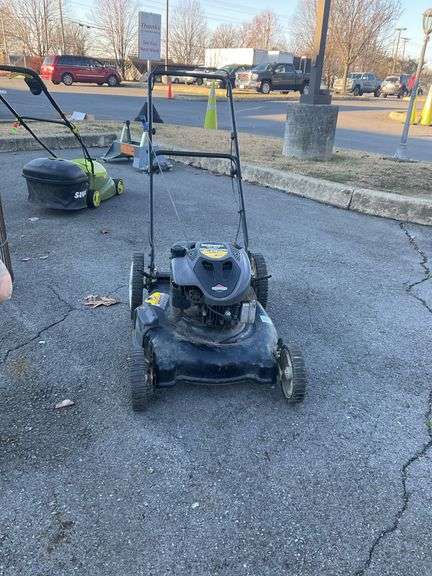 Yard Machines lawnmower, 21”cut, 6.75HP, 190cc, sells  for parts or repairs