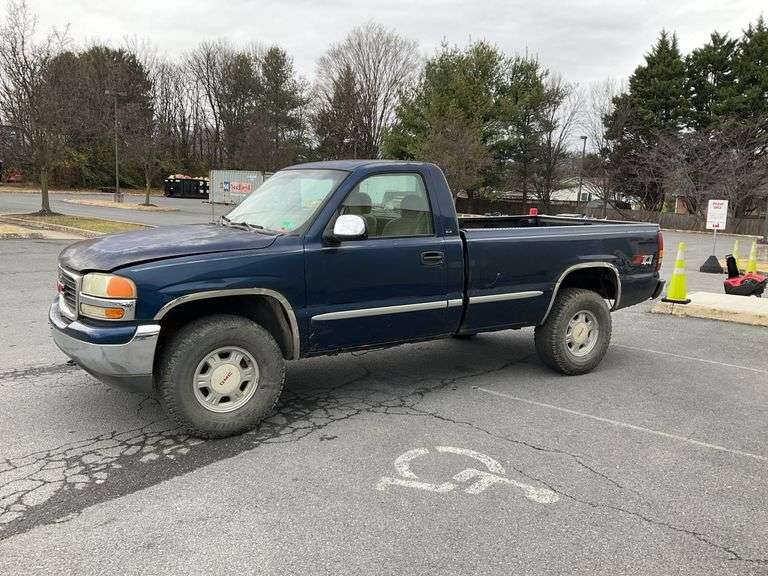 1999 GMC Sierra 1500 regular cab pickup truck,  Click on description of additional information