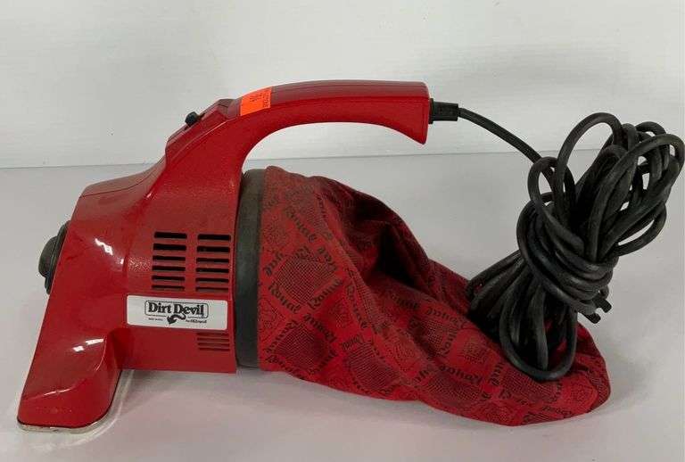 Vintage Dirt Devil Hand Vac Vacuum Model 103 RED with Original Box