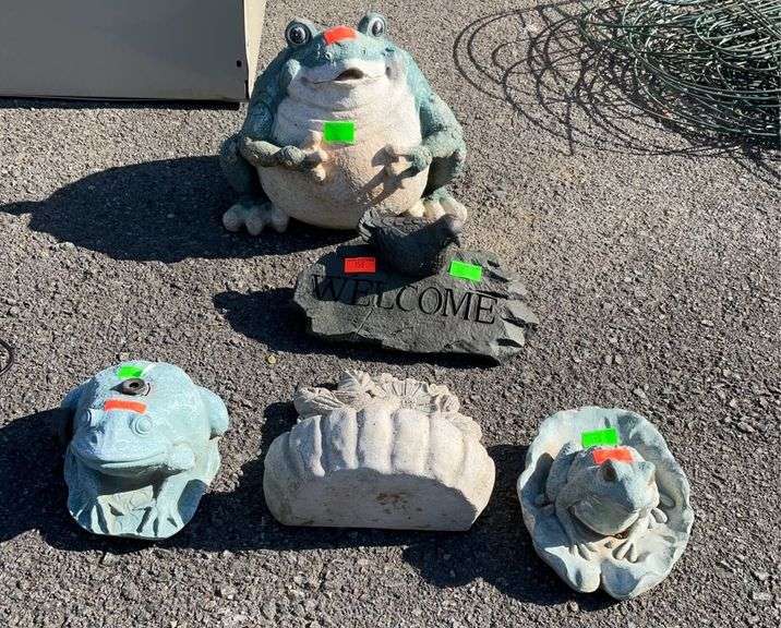 Garden decor lot, frogs and frog hose connector, cement bird wall pocket, frog on lily pad cement as well, resin welcome bird sign