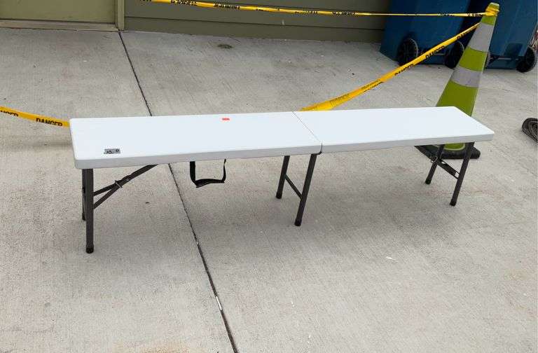 Folding poly bench, 6ft