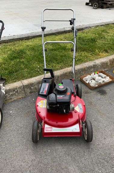 Toro recycler II push mower, power plus 400, running