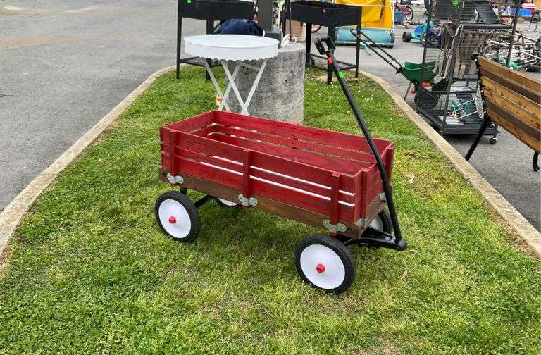 Town and Country Red wagon
