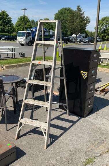 A-frame ladder, 6’H