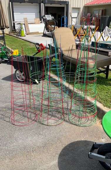 Lot of tomato cages, red/blue/green colors