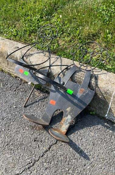 Ma & Pa lawn decor/planter holders, Ma is missing a leg and some rust