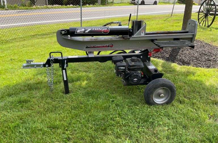 Performance built log splitter, 27 ton, Fude hydraulic hose, CR950, 208cc, powered by Briggs and Stratton, tested and working