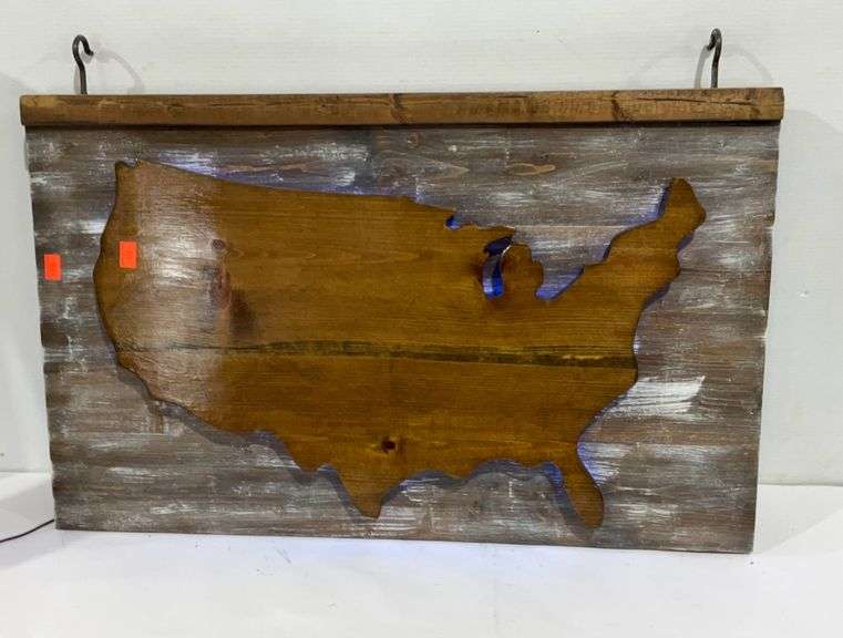 Wood map United States back lit works - QdUPjlQEU36tVOBsFPtdfBv9 