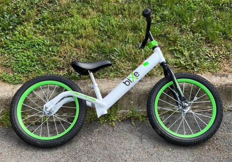 Balance  bike, kids foot powered bike, ready to ride condition