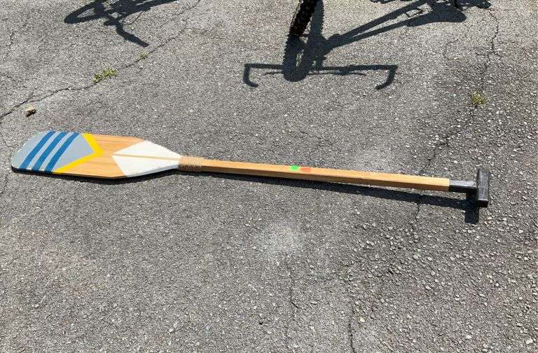 Wooden paddle, 5’L, decorative purposes only