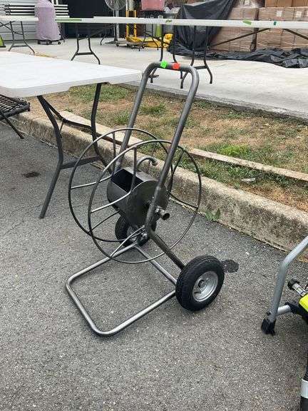 Garden hose reel, mobile, metal body