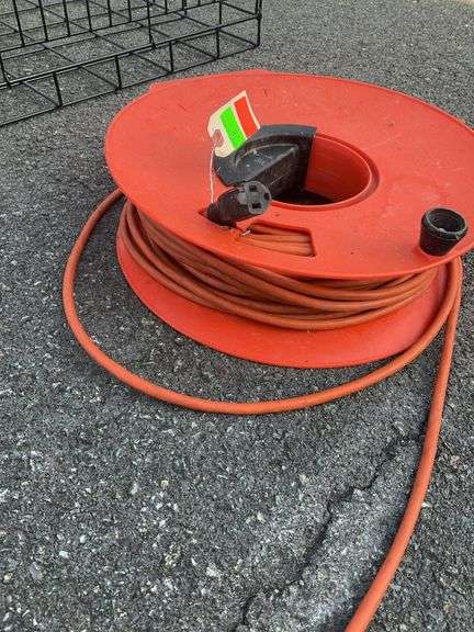 Extension cord reel, with extension cord