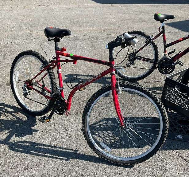 Fuji bike, gearshift, rubber grip handles, mounted light, brakes work and tires have air