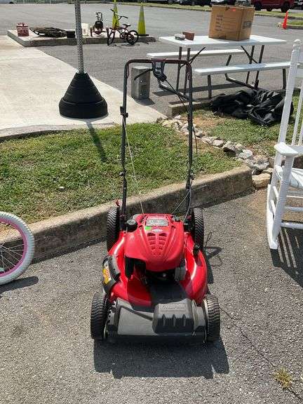 Troy-bilt lawnmower, 21”cutting width, 199cc, 6,75HP, powered by Briggs and Stratton, tested and working