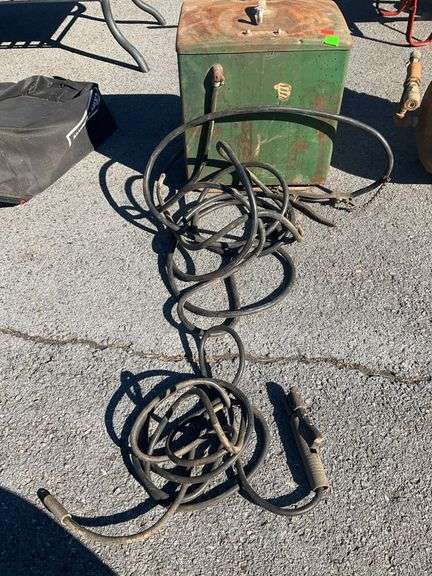 Electric Welding Unit With Cables