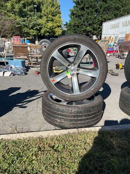 2014 Dodge Charger R/T 100year Anniversary Wheels with 245/45ZR20 Goodyear Tires
