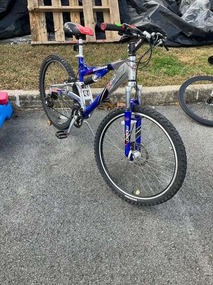Schwinn S60 DSX Aluminum Full-Suspension Mountain Bike