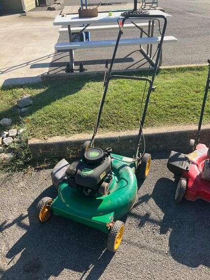 Electrolux Weed Eater SQ4.5 Gas Push Lawn Mower with 22-Inch Cut Width