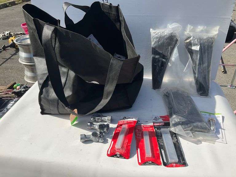 Cloth Carrying Bag with Zip Ties, Snap-Off Blades, and Accessories