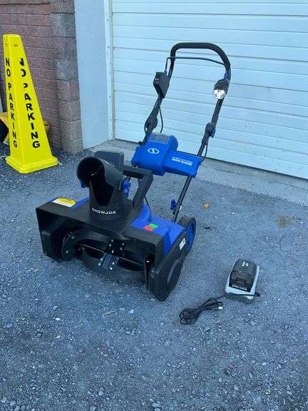 Snow Joe iON21SB-PRO Pro Series 21-Inch Cordless Snow Blower with Battery and Charger