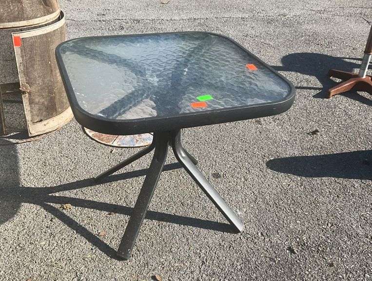Square Glass Top Patio Table with Black Metal Frame, 20″x20″