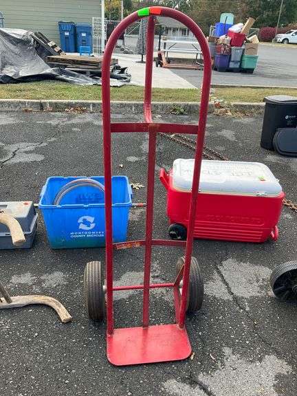 Red Metal Hand Truck with Pneumatic Tires