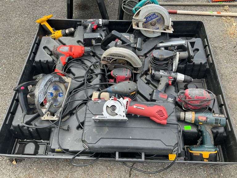 Pallet of Assorted Handheld Power Tools for Use or Parts