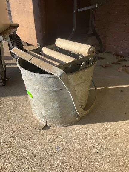 Galvanized Mop Wringer Bucket with Manual Rollers