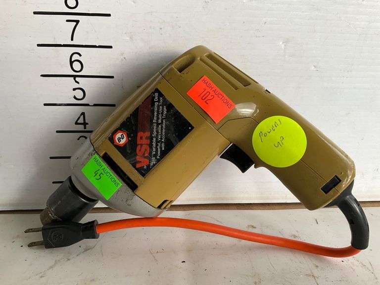 Black & Decker 3/8” Variable Speed Reversing Drill, Model 7600