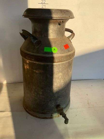 Metal Milk Can with Spout and Lid