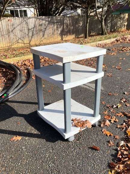 Safco Three-Tier Mobile Cart with 20″x18″x29″ Dimensions