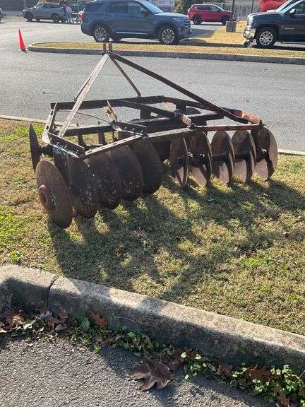 Three-Point Disc Harrow with 58” x 44” Dimensions