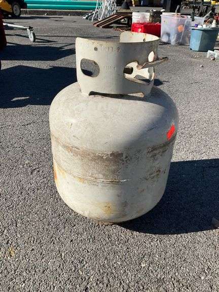 Propane Cylinder with Full Tank