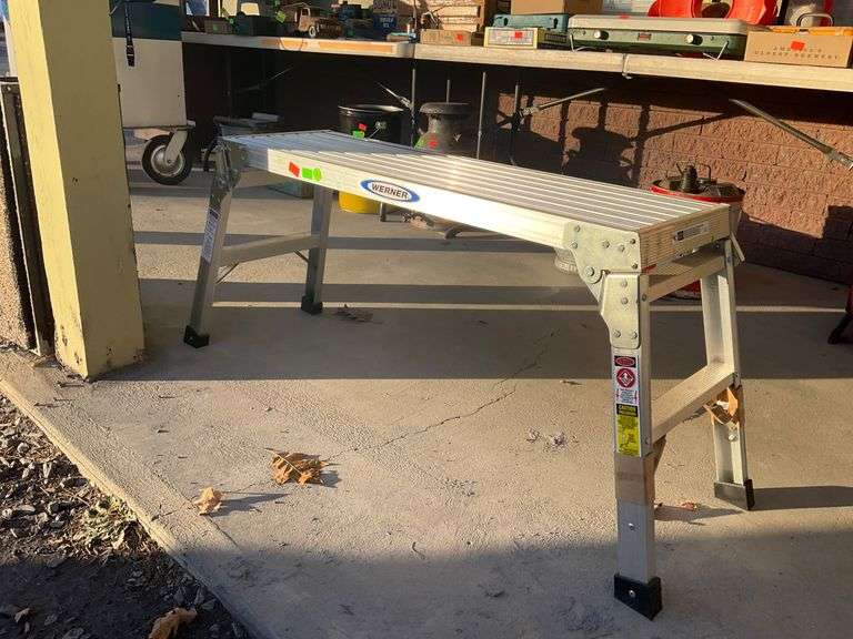 Werner AP-20 Adjustable Aluminum Work Platform, 225 Lbs Load Capacity