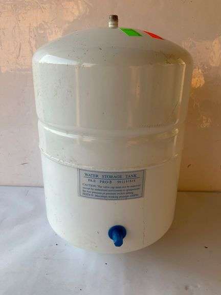 P.A.E. PRO-3 Water Storage Tank with 100 PSI Maximum Pressure Rating