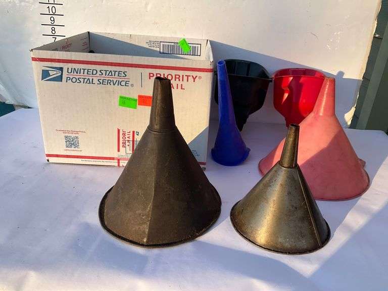Plastic and Metal Funnels