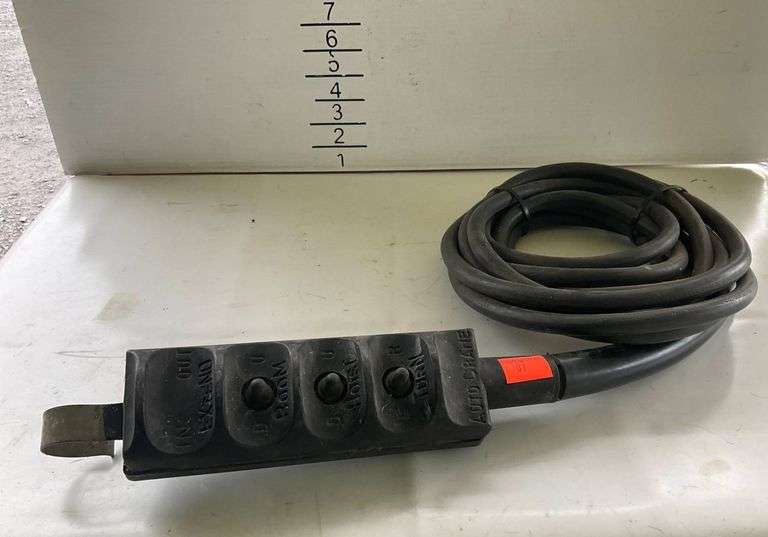 Auto Crane Three-Switch Operator Control for Boom, Hoist, and Turn ...