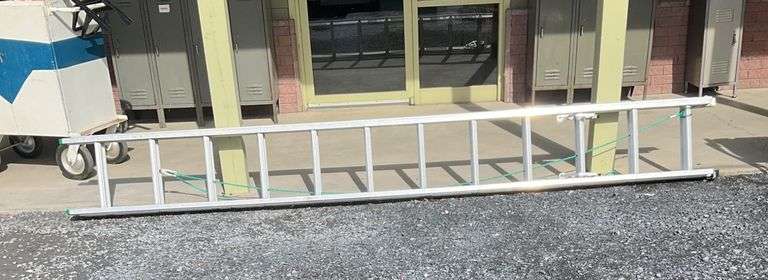 Werner D1224-2 24-Foot Aluminum Extension Ladder with 225 lbs Load Capacity